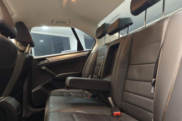 Used Volkswagen Bora 2018 1.5L Automatic Comfort Model Interior 3