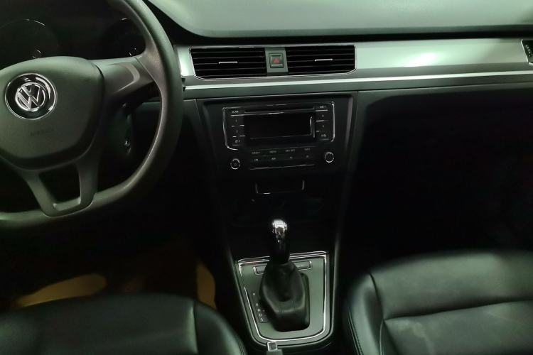 Used Volkswagen Bora 2018 1.5L Automatic Fashion Model Interior 3
