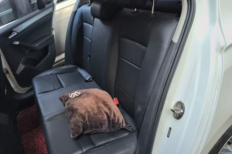 Used Volkswagen Bora 2018 1.5L Automatic Fashion Model Interior 4