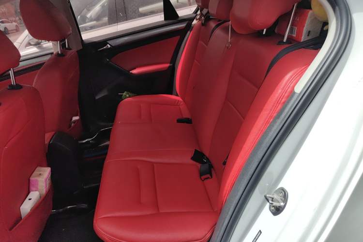 Used Volkswagen Bora 2018 1.5L Automatic Fashion Model Interior 4
