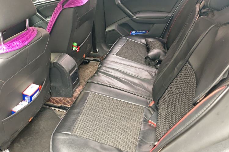 Used Volkswagen Bora 2018 1.5L Manual Comfort Model Interior 4