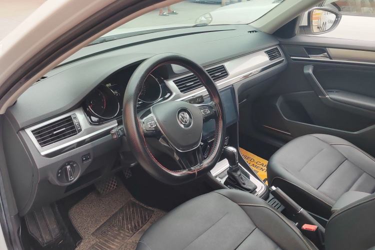 Used Volkswagen Bora 2018 1.5L Automatic Comfort Model Interior 4
