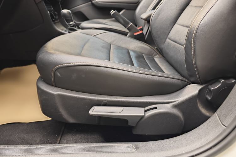 Used Volkswagen Bora 2018 1.5L Automatic Comfort Model Interior 8
