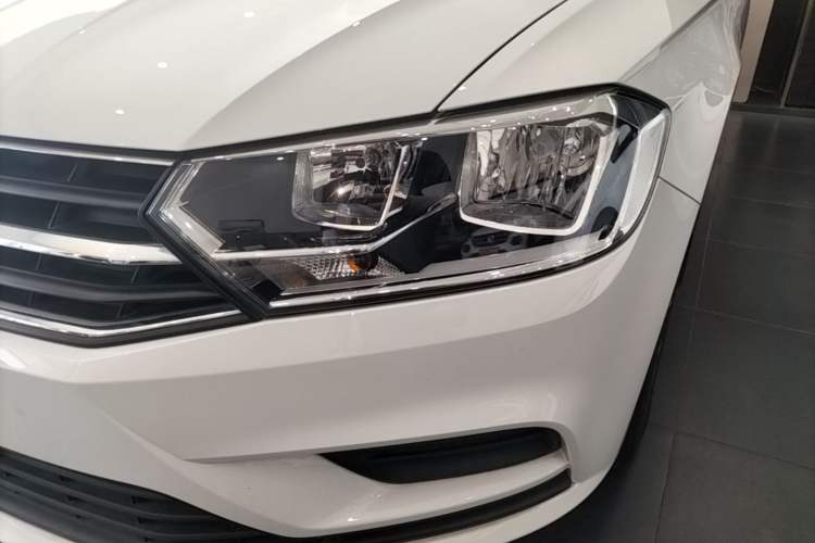 Used Volkswagen Bora 2018 1.5L Manual Fashion Model Left Front Headlight