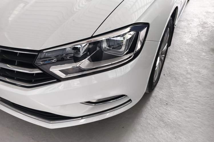 Used Volkswagen Bora 2018 1.5L Automatic Comfort Model Left Front Headlight