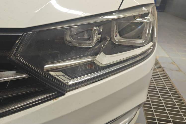 Used Volkswagen Bora 2018 1.5L Automatic Comfort Model Left Front Headlight