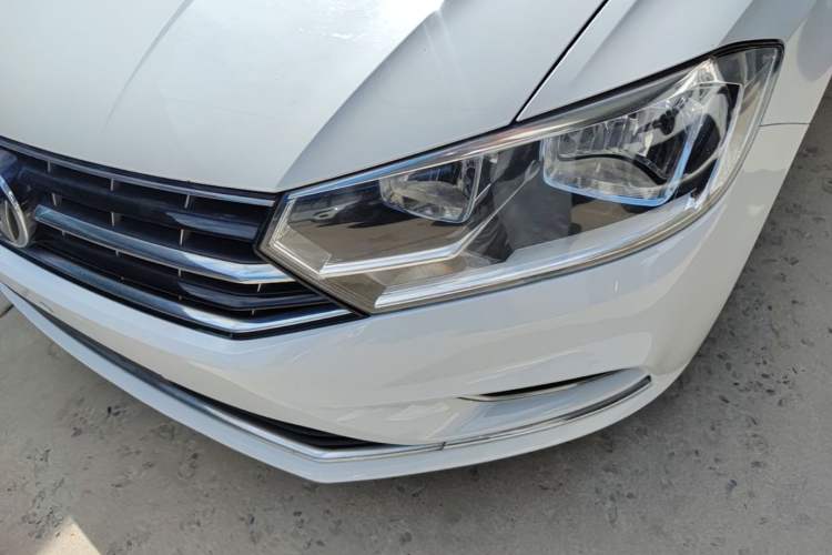 Used Volkswagen Bora 2018 1.5L Automatic Comfort Model Left Front Headlight