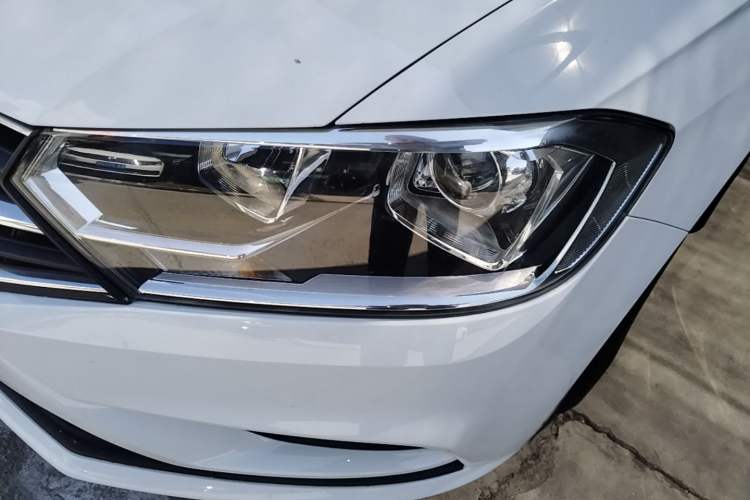 Used Volkswagen Bora 2018 1.5L Automatic Fashion Model Left Front Headlight