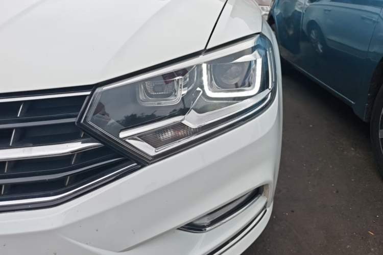 Used Volkswagen Bora 2018 230TSI DSG Comfort Model Left Front Headlight