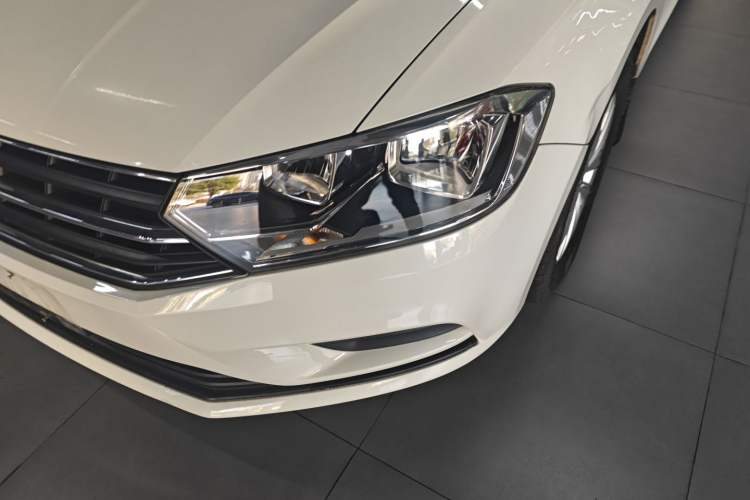 Used Volkswagen Bora 2018 1.5L Automatic Fashion Model Left Front Headlight