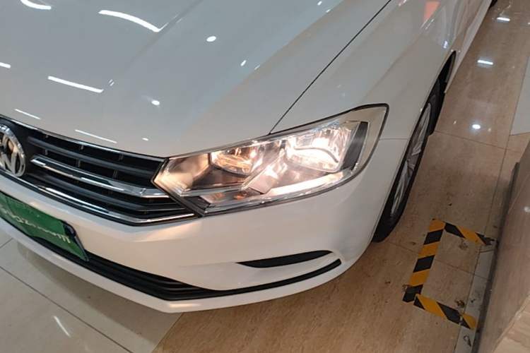Used Volkswagen Bora 2018 1.5L Manual Fashion Model Left Front Headlight