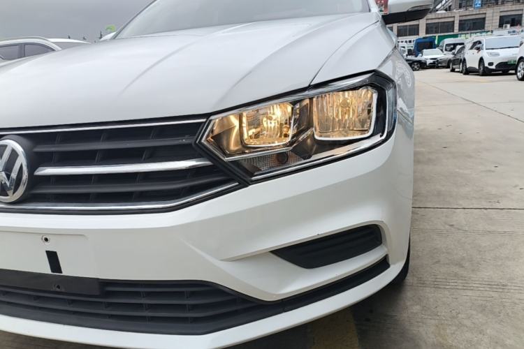 Used Volkswagen Bora 2018 1.5L Automatic Fashion Model Left Front Headlight