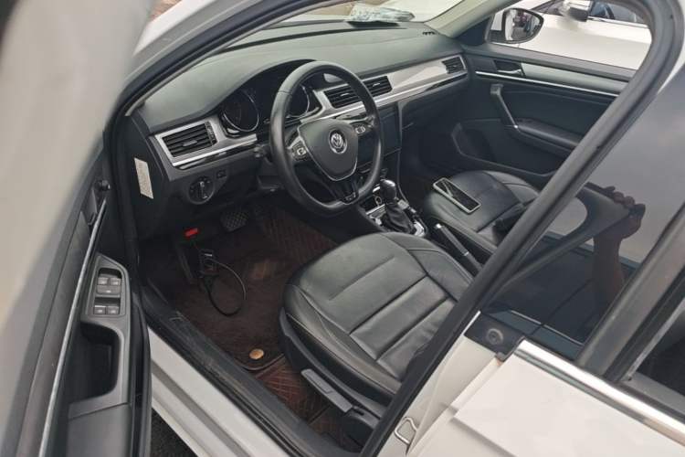 Used Volkswagen Bora 2018 230TSI DSG Comfort Model Left Front Seat