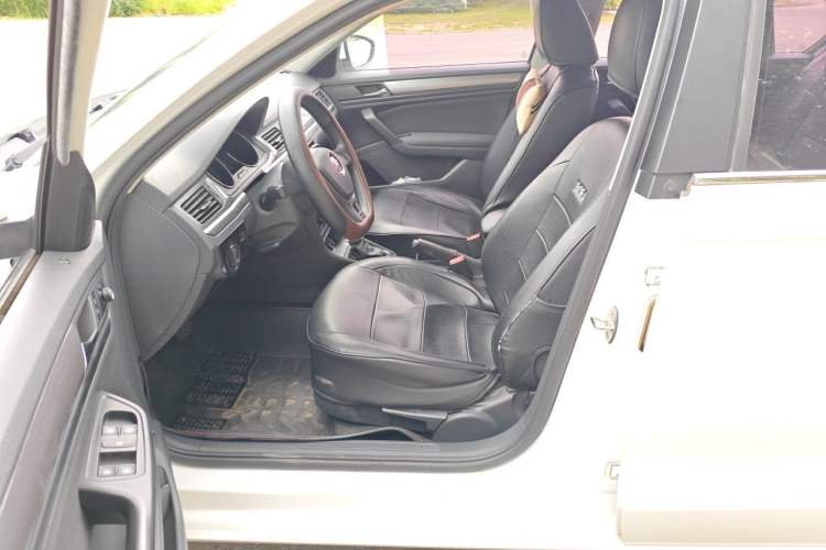 Used Volkswagen Bora 2018 1.5L Automatic Fashion Model Left Front Seat