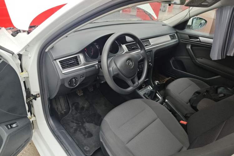 Used Volkswagen Bora 2018 1.5L Manual Fashion Model Left Front Seat