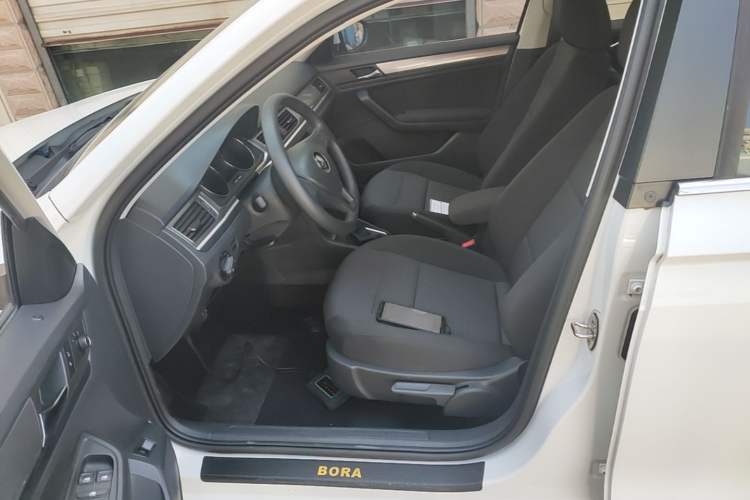 Used Volkswagen Bora 2018 1.5L Automatic Fashion Model Left Front Seat