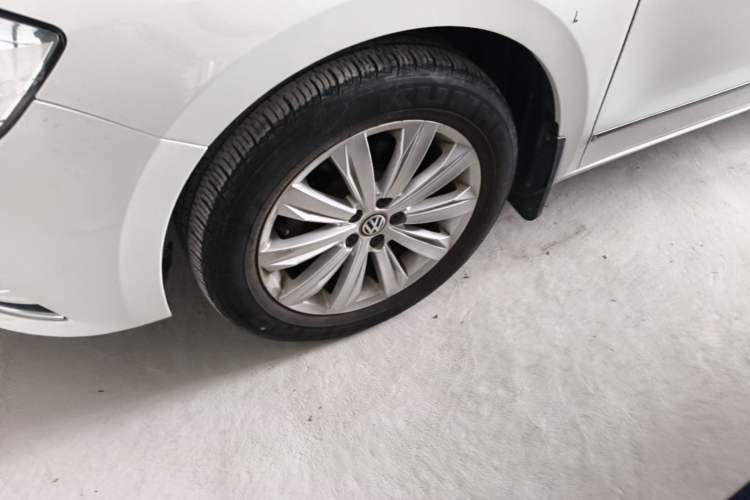 Used Volkswagen Bora 2018 1.5L Automatic Comfort Model Left Front Wheel Hub