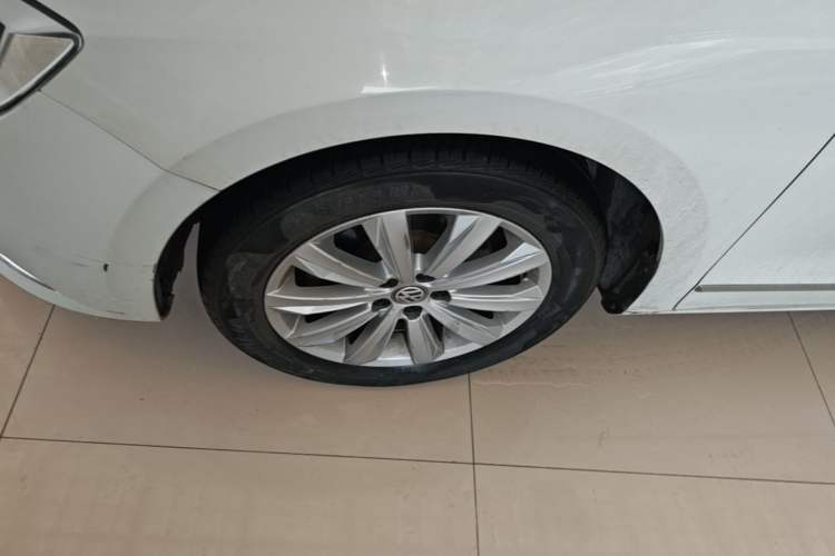 Used Volkswagen Bora 2018 1.5L Automatic Comfort Model Left Front Wheel Hub