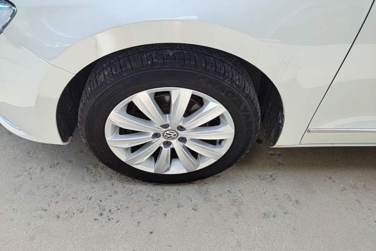 Used Volkswagen Bora 2018 1.5L Automatic Comfort Model Left Front Wheel Hub