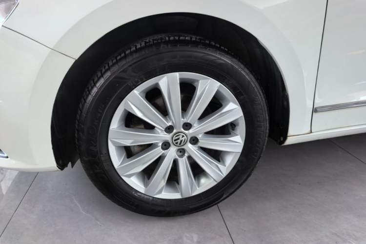 Used Volkswagen Bora 2018 1.5L Automatic Comfort Model Left Front Wheel Hub