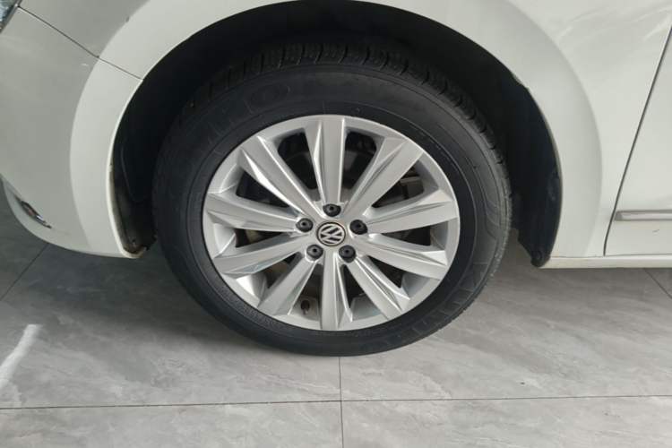Used Volkswagen Bora 2018 1.5L Automatic Comfort Model Left Front Wheel Hub