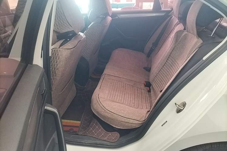 Used Volkswagen Bora 2018 1.5L Manual Fashion Model Left Rear Seat