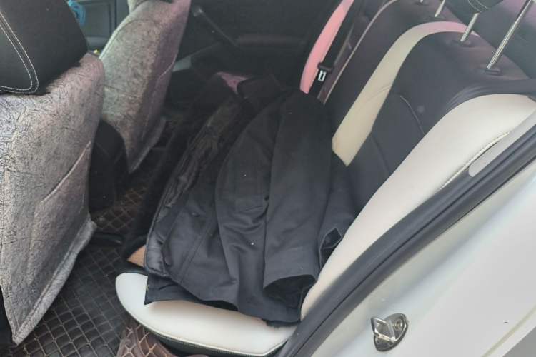 Used Volkswagen Bora 2018 1.5L Automatic Fashion Model Left Rear Seat