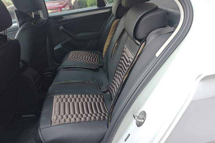 Used Volkswagen Bora 2018 1.5L Automatic Fashion Model Left Rear Seat