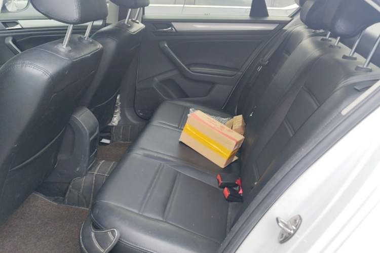 Used Volkswagen Bora 2018 1.5L Automatic Fashion Model Left Rear Seat