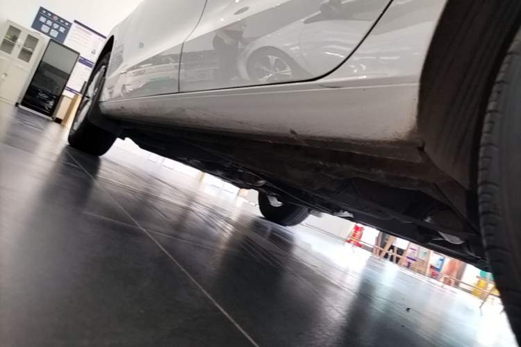 Used Volkswagen Bora 2018 1.5L Manual Fashion Model Left Side Sill
