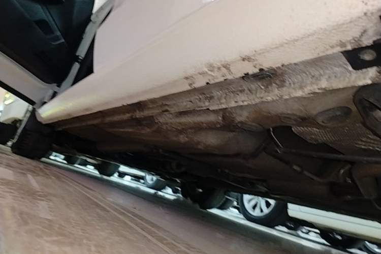 Used Volkswagen Bora 2018 1.5L Manual Fashion Model Left Side Sill
