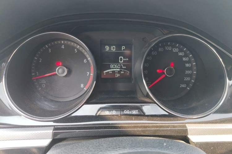 Used Volkswagen Bora 2018 1.5L Automatic Comfort Model Odometer Close Up