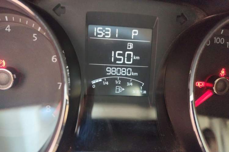 Used Volkswagen Bora 2018 1.5L Automatic Fashion Model Odometer Close Up