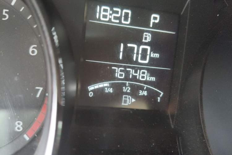 Used Volkswagen Bora 2018 1.5L Automatic Fashion Model Odometer Close Up