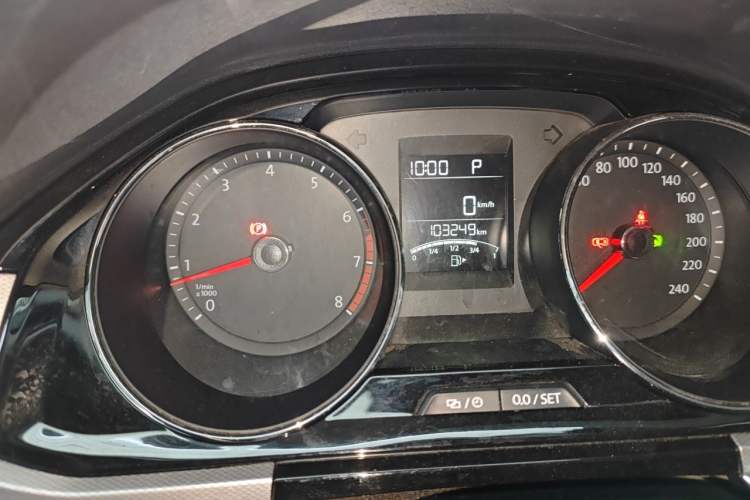 Used Volkswagen Bora 2018 1.5L Automatic Comfort Model Odometer Close Up