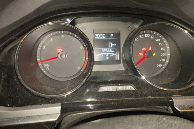 Used Volkswagen Bora 2018 1.5L Automatic Comfort Model Odometer Close Up