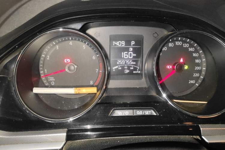 Used Volkswagen Bora 2018 1.5L Automatic Comfort Model Odometer Close Up