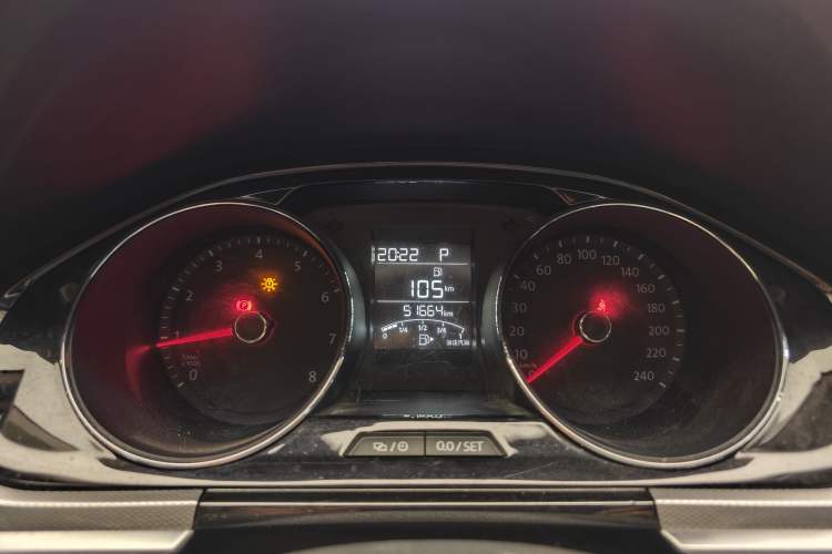 Used Volkswagen Bora 2018 1.5L Automatic Comfort Model Odometer Close Up
