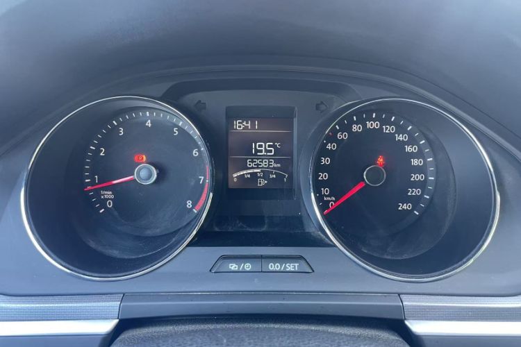 Used Volkswagen Bora 2018 1.5L Manual Fashion Model Odometer Close Up