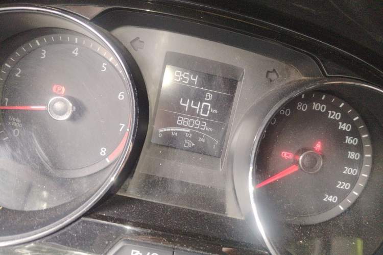 Used Volkswagen Bora 2018 1.5L Manual Comfort Model Odometer Close Up