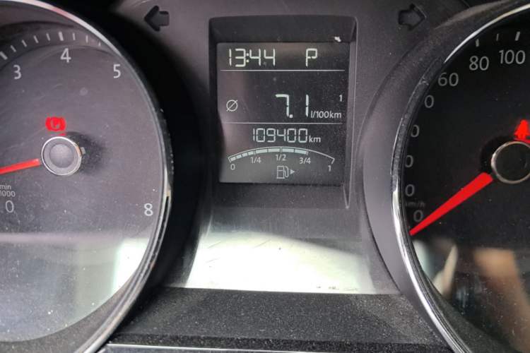 Used Volkswagen Bora 2018 1.5L Automatic Comfort Model Odometer Close Up