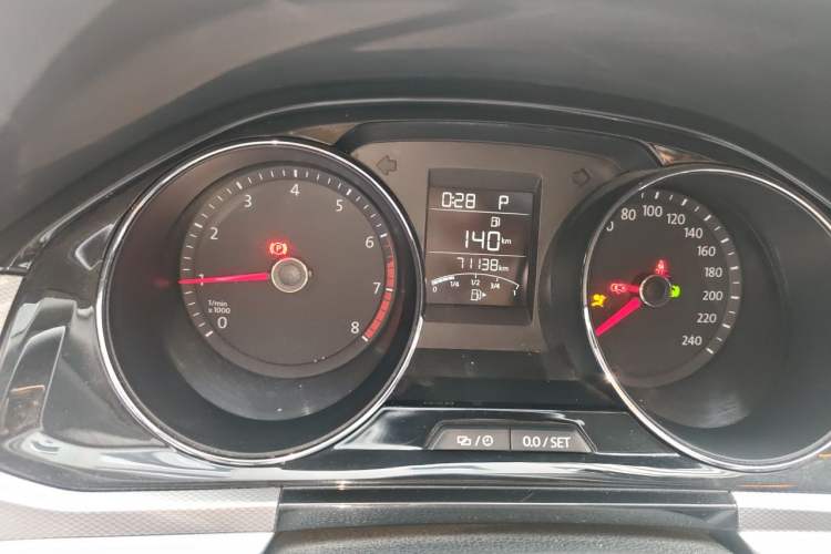 Used Volkswagen Bora 2018 1.5L Automatic Comfort Model Odometer Close Up