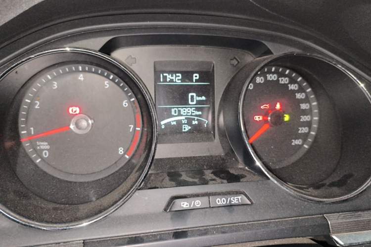 Used Volkswagen Bora 2018 1.5L Automatic Fashion Model Odometer Close Up