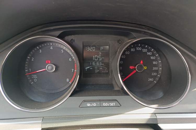 Used Volkswagen Bora 2018 1.5L Automatic Fashion Model Odometer Close Up