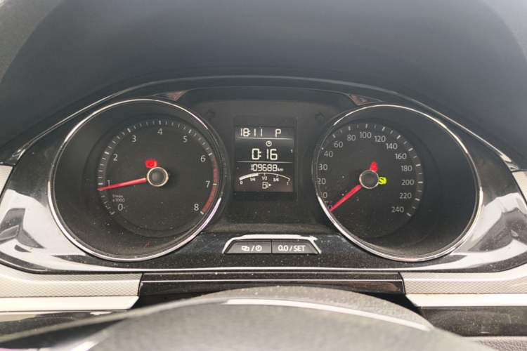 Used Volkswagen Bora 2018 1.5L Automatic Comfort Model Odometer Close Up