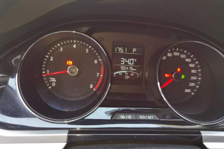 Used Volkswagen Bora 2018 1.5L Automatic Comfort Model Odometer Close Up