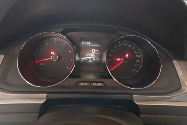 Used Volkswagen Bora 2018 1.5L Manual Fashion Model Odometer Close Up