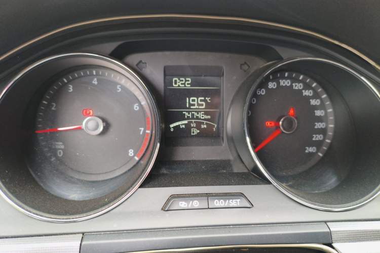 Used Volkswagen Bora 2018 1.5L Manual Fashion Model Odometer Close Up