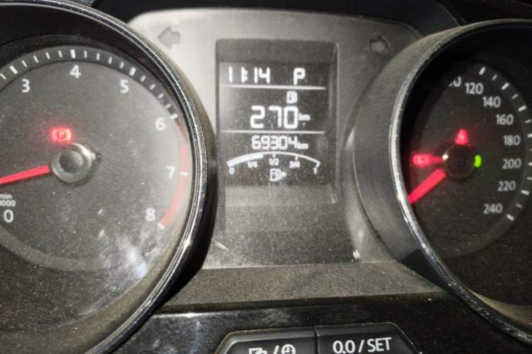 Used Volkswagen Bora 2018 1.5L Automatic Comfort Model Odometer Close Up