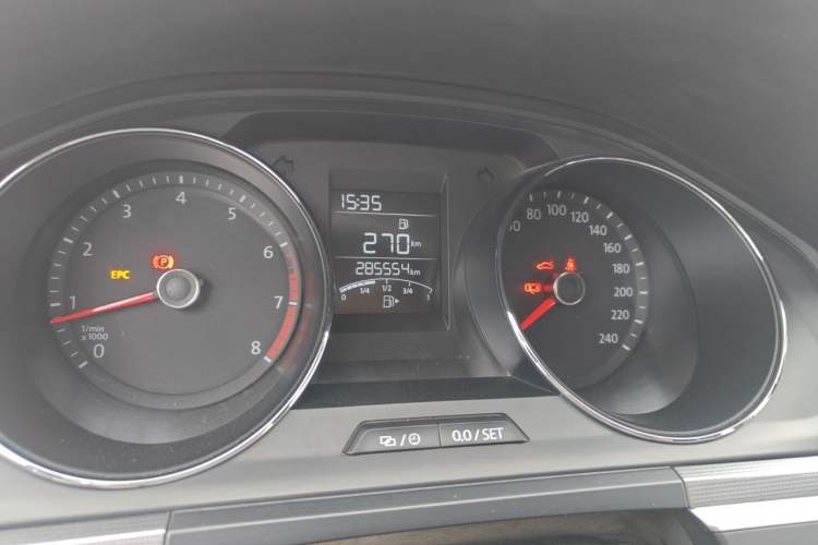 Used Volkswagen Bora 2018 1.5L Manual Fashion Model Odometer Close Up